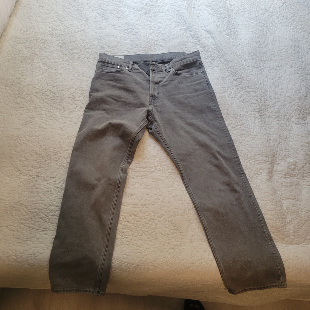 H&M Relaxed Fit Gray Jeans